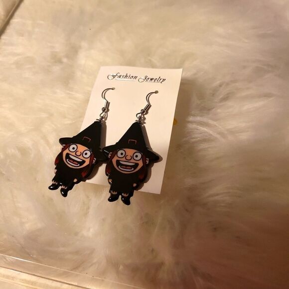 Witch 🧙‍♂️ earrings, brand new! - Picture 1 of 3